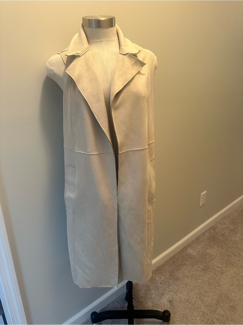 Joan Vass Sleeveless Open-Front Long Vest - Beige Cream